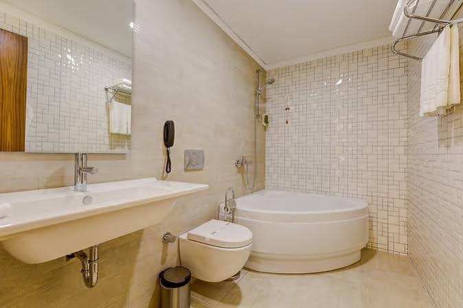 Plus Suit Atasehir Istanbul Exterior foto