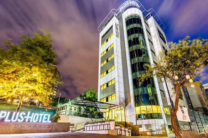 Plus Suit Atasehir Istanbul Exterior foto